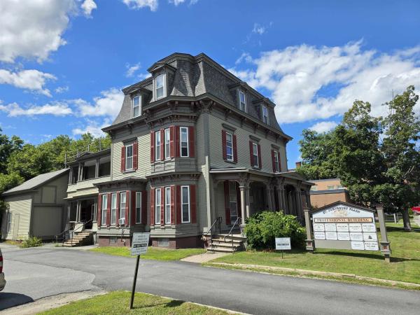1129 Main Street