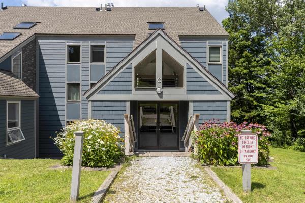 697 East Mountain Road