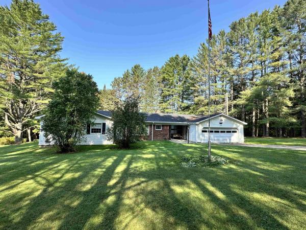 Single Family in Johnson VT