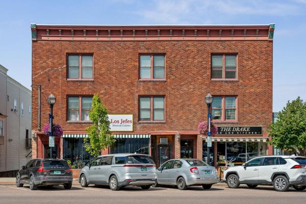 32 South Main Street