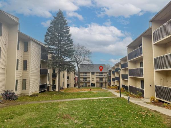 37 South Williams Street