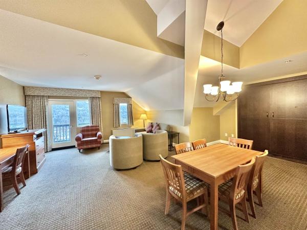 328, Qtr. 4 89 Grand Summit Way