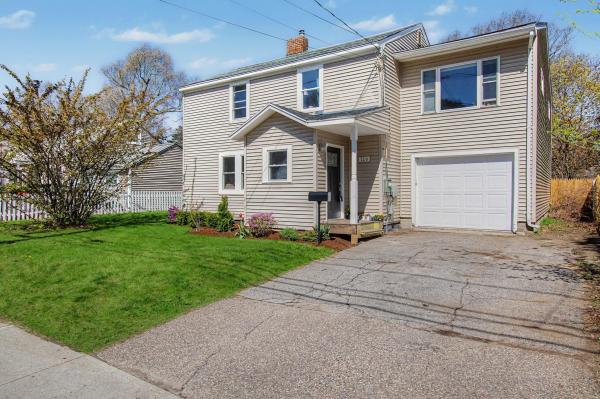 116 Woodbury Road