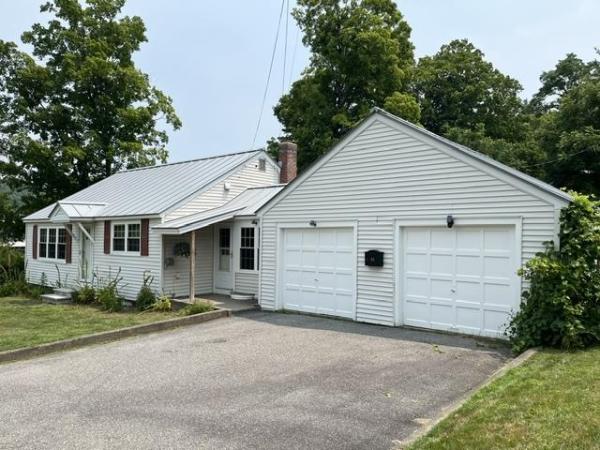 98 Greenleaf Street