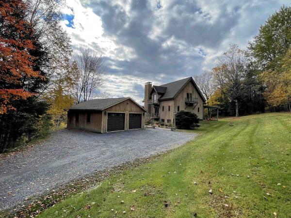 Single Family in Stowe VT