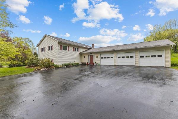 18 Birchwood E Road