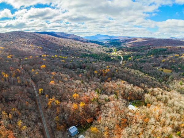 00 Heartwellville View Road