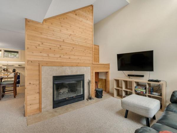 132 Grand Hollow Road