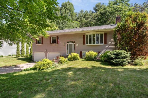 10 Logwood Circle