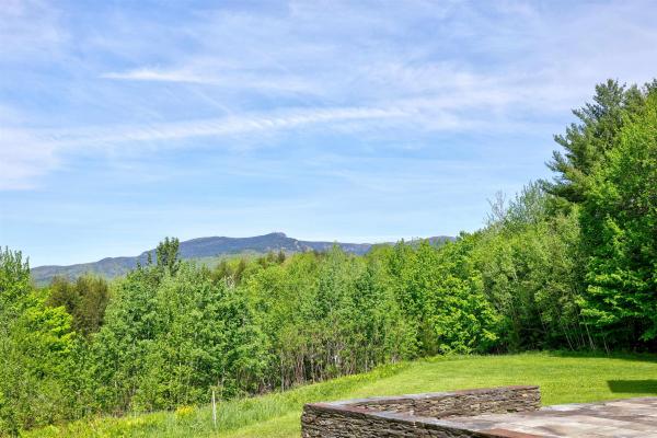 Single Family in Stowe VT