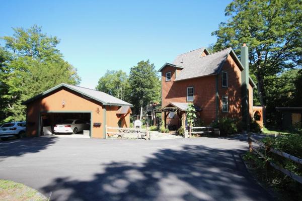 124 Village Lane