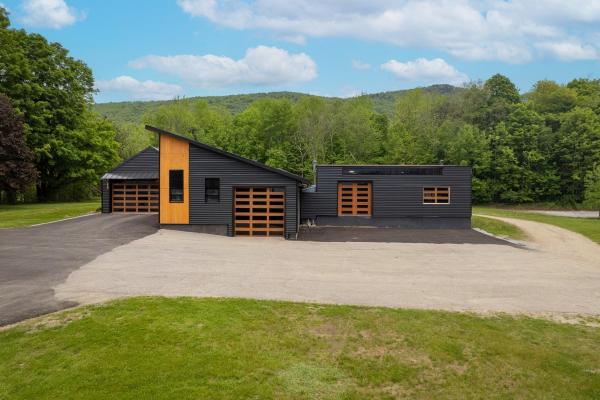 887-907 Townline Road