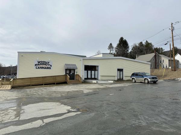 548 West Woodstock Road