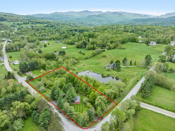 Single Family in Stowe VT