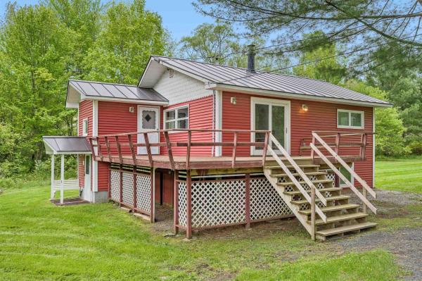 Single Family in Stowe VT