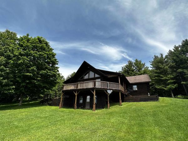 Single Family in Hardwick VT