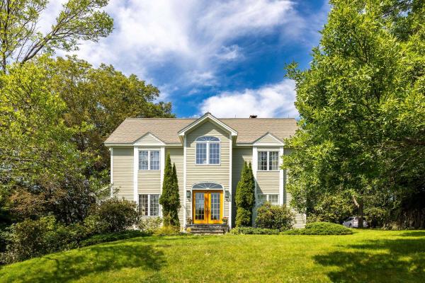 31 Old Coach Road