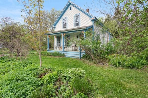 64 Meadowbrook Road