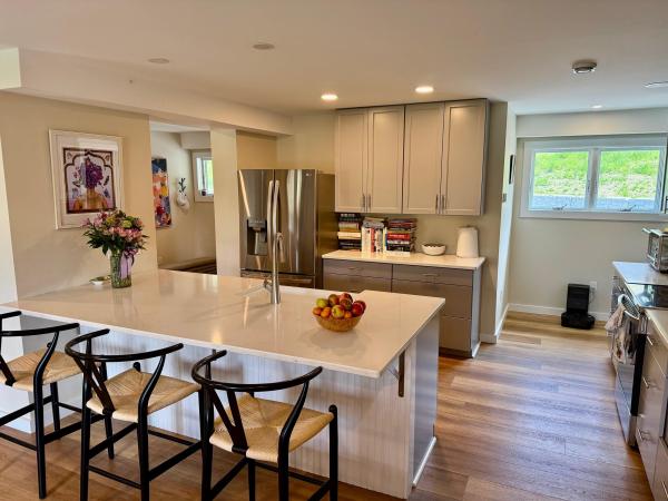 2366 mountain Road