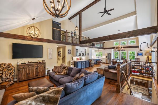 121 Fannie Hill Road