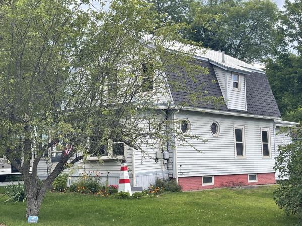 51 Schoool Street