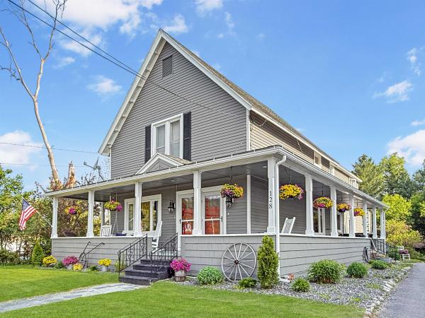 128 Gale Street