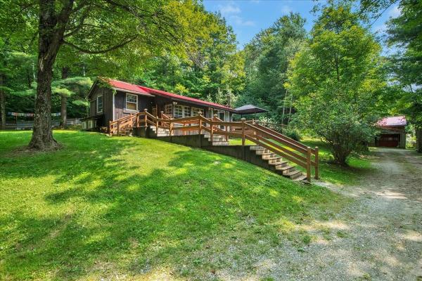 1229 Mason Hill North