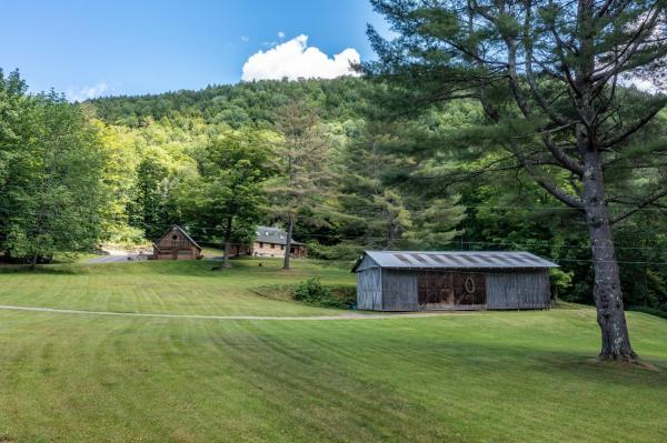 Single Family in Brookfield VT