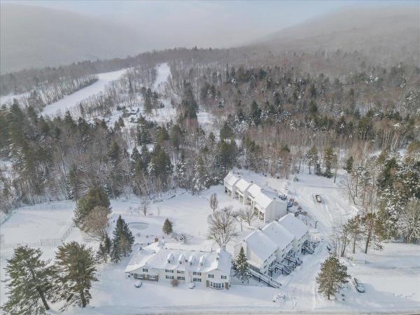 6047 Mountain Road