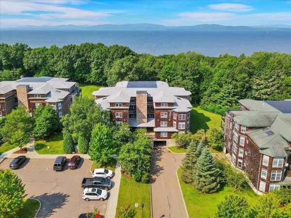 39 Claire Pointe Road