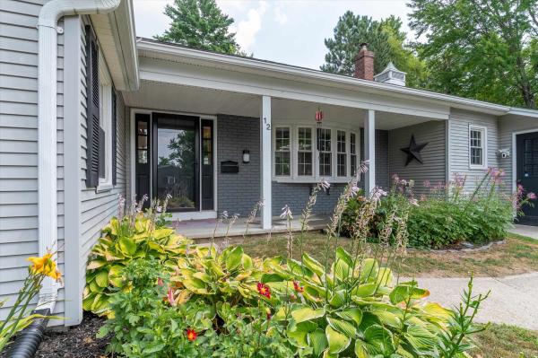12 Grandview Terrace