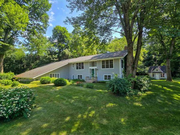 16 Country Club Drive