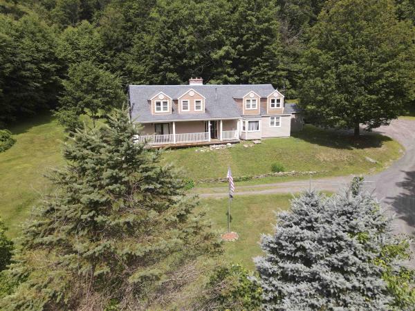 13 Brookside Lane