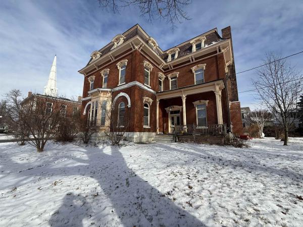86 Center Street