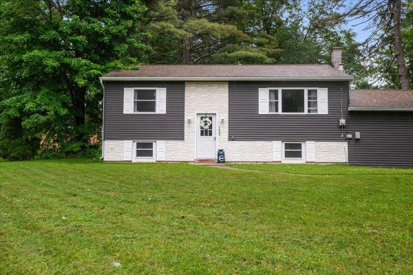 155 Woodcrest Circle