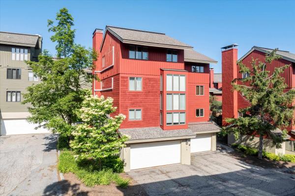 22 Mountain Reach Mews