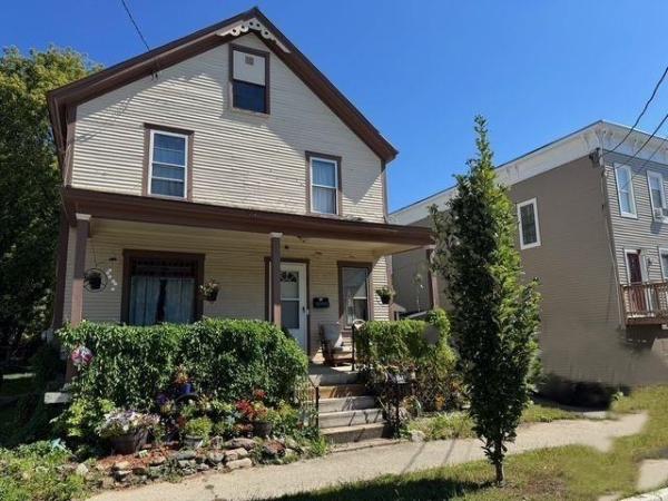 48 Baxter Street