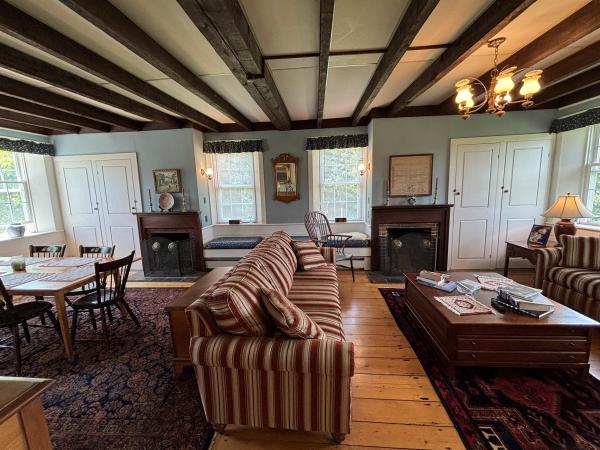 Single Family in Johnson VT