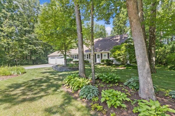 149 Oak Circle
