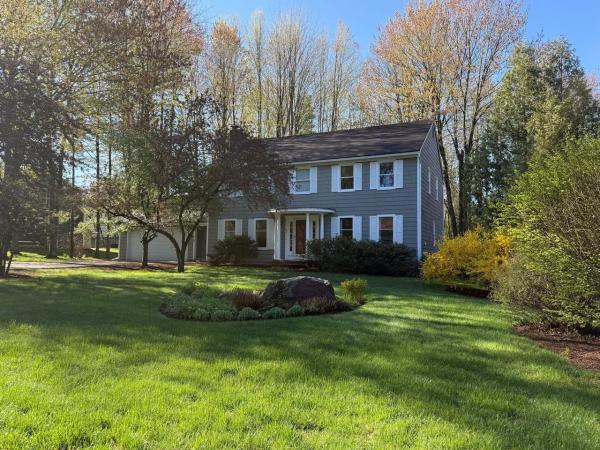 62 Summit Circle