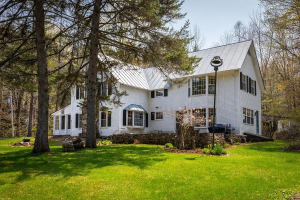 2646 Curtis Hollow Road