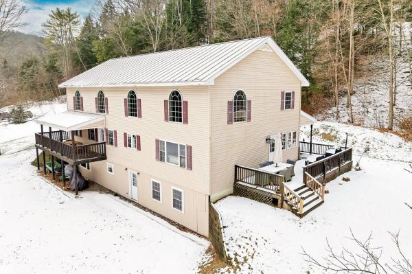 11 Gilson Farm Lane