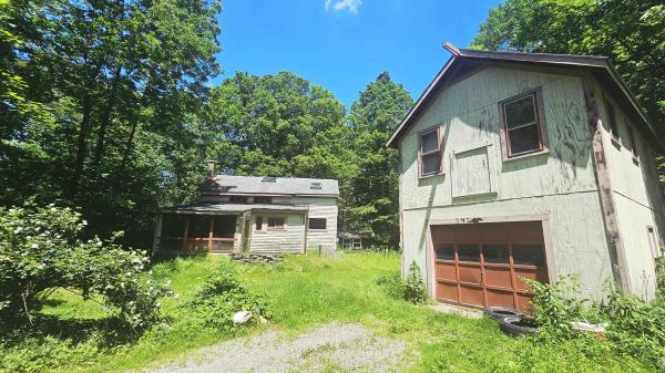 242 North Road