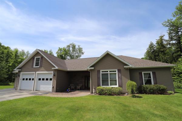905 Dairninaka Drive