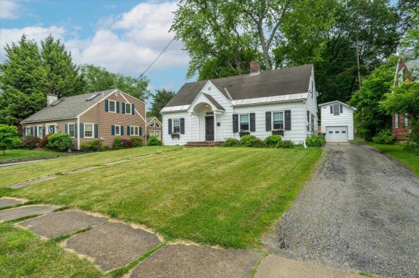 126 Bellevue Avenue