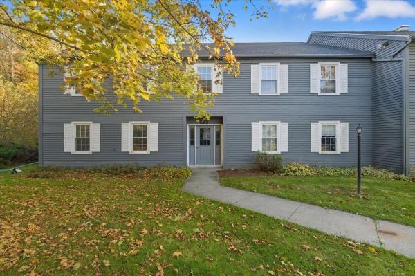 96 Twin Oaks Terrace