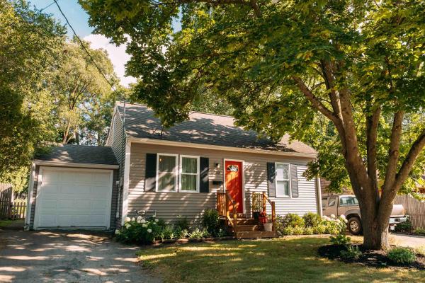 133 Woodbury Road