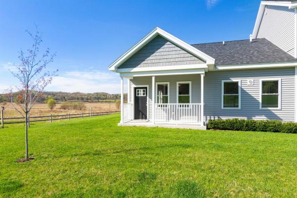 39 Clover Lane