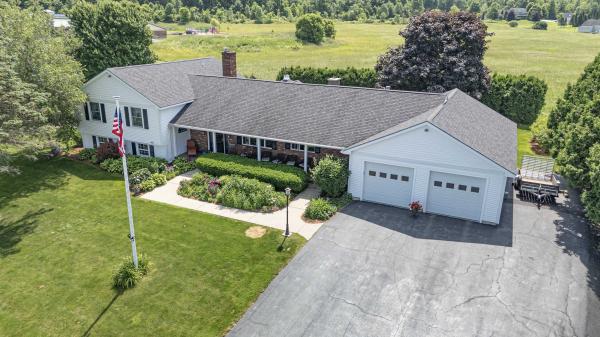 8 Green Meadow Acres