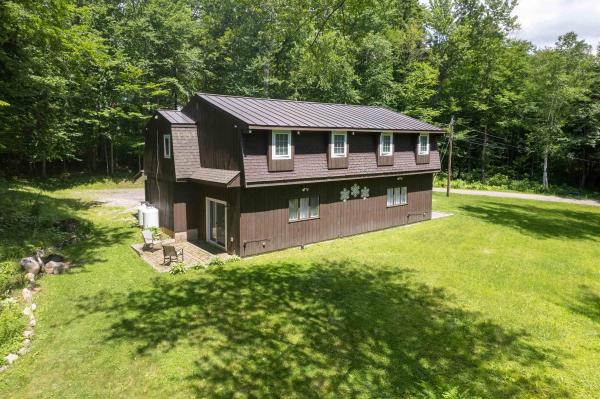 102 Spring Glen